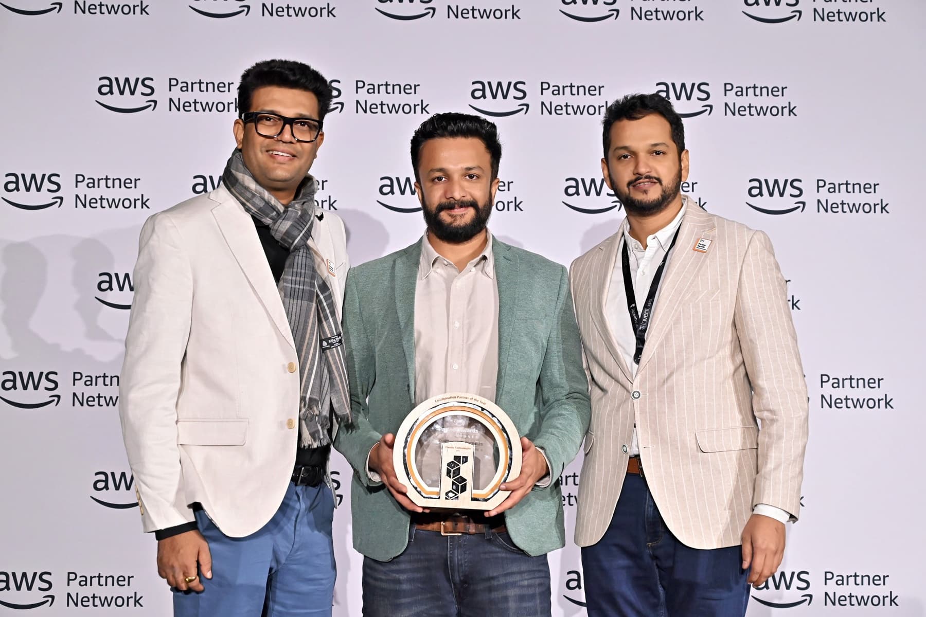 Flentas leadership receiving award